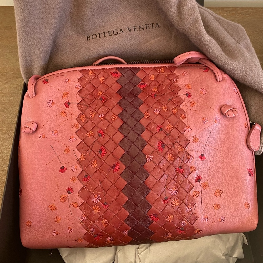 LIKE NEW Bottega Veneta Nodini Limited Edit Dusty Pink Intrecciato Crossbody B… - Picture 3 of 8